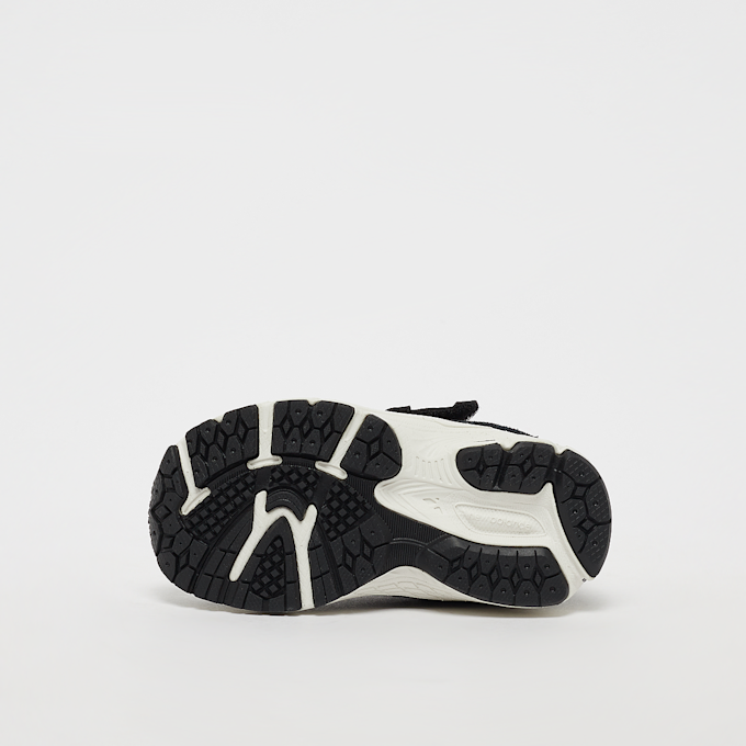 New Balance 2002R (TD) zwart 19296 4