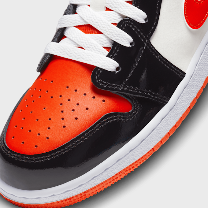 Jordan 1 Low SE (GS) orange 20860 7