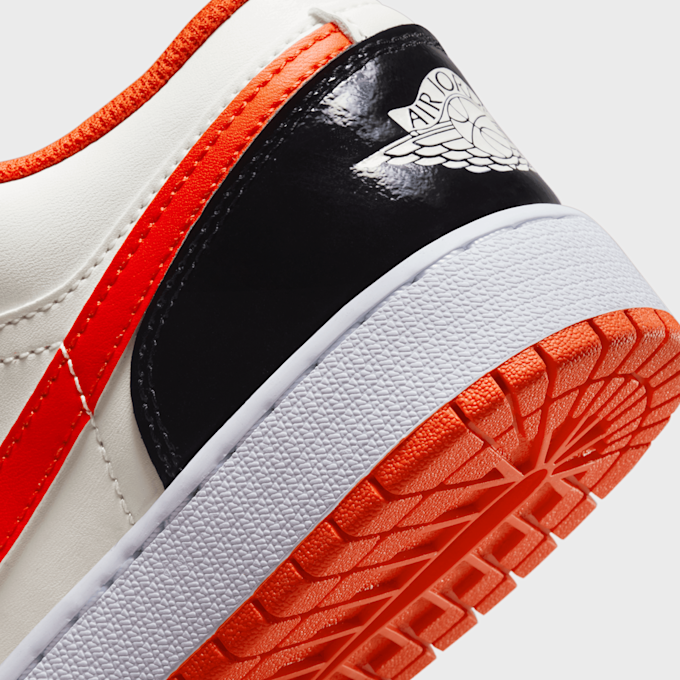 Jordan Air Jordan 1 Low SE (GS) orange 20860 8