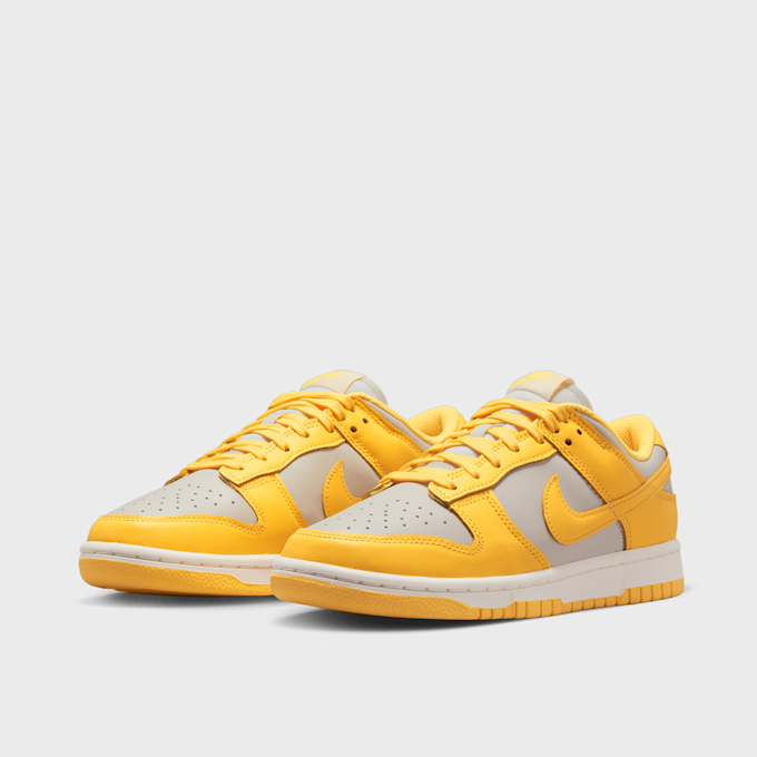 Nike WMNS Dunk Low gelb 20940 4
