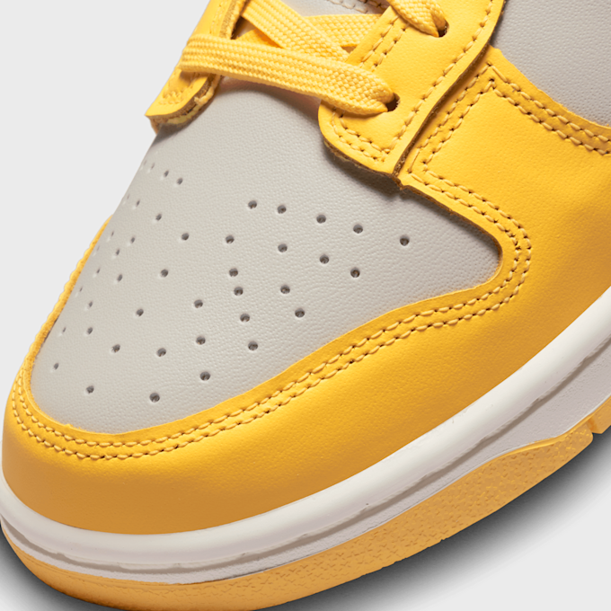 Nike WMNS Dunk Low gelb 20940 7