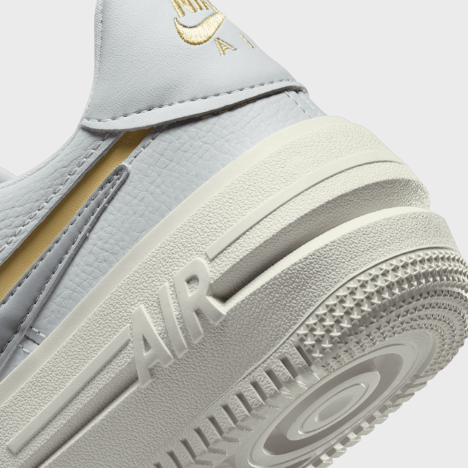 Nike WMNS Air Force 1 Platform siva 20942 8