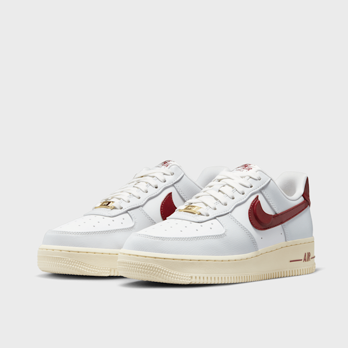 Nike WMNS Air Force 1 '07 SE weiß 20950 4