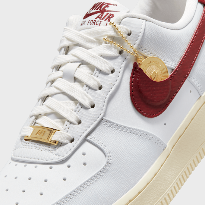 Nike WMNS Air Force 1 '07 SE weiß 20950 8