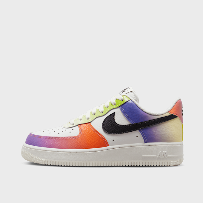 Nike WMNS Air Force 1 '07 bijela 20952 1