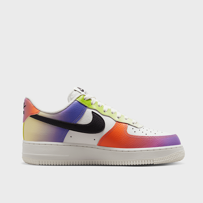 Nike WMNS Air Force 1 '07 biały 20952 2