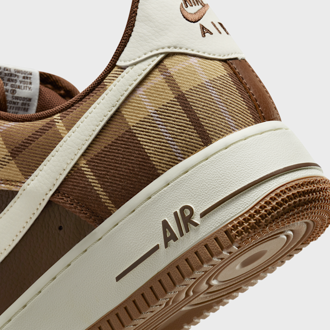 Nike Air Force 1 '07 LX brązowy 20980 8