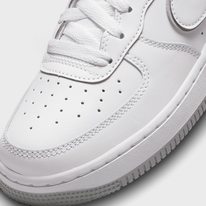 Nike Air Force 1 (GS) biały 20981 7