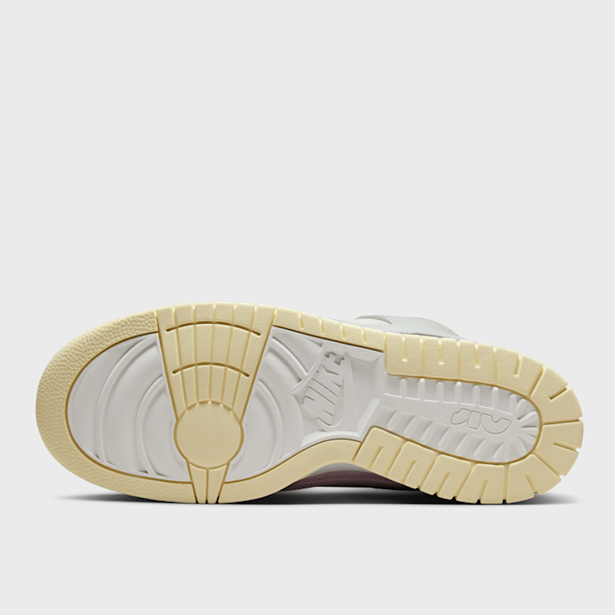 Nike Dunk Low Remastered argent 21028 3