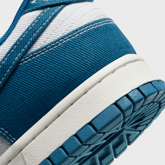 Nike Dunk Low Retro SE bleu 21060 8