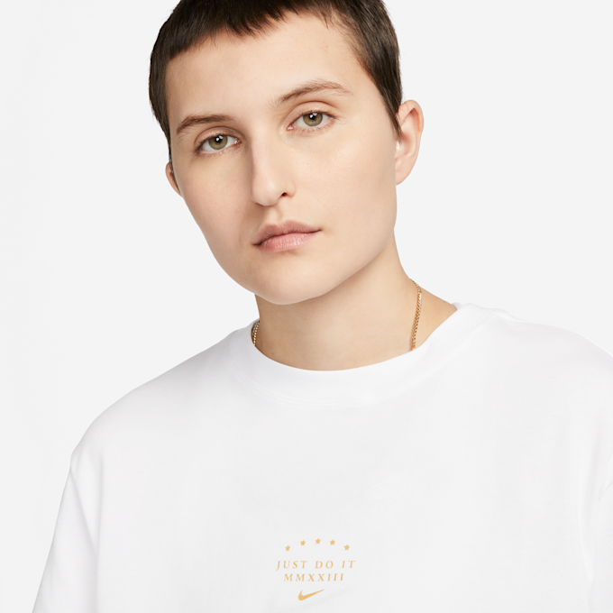 Nike Sportswear Sisterhood Short Sleeve Tee wit 21353 3