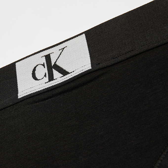 Calvin Klein Underwear Modern Thong crna 22125 3