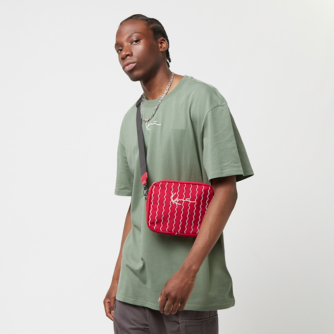 Karl Kani Signature Ziczac Pinstripe Messenger Bag rot 19851 6