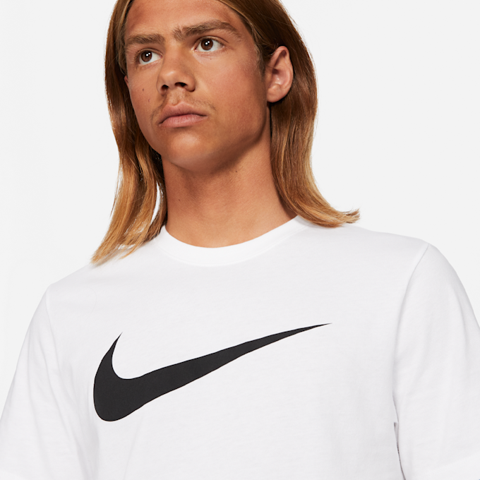 Nike Sportswear Sportswear Swoosh T-Shirt blanc 20124 3