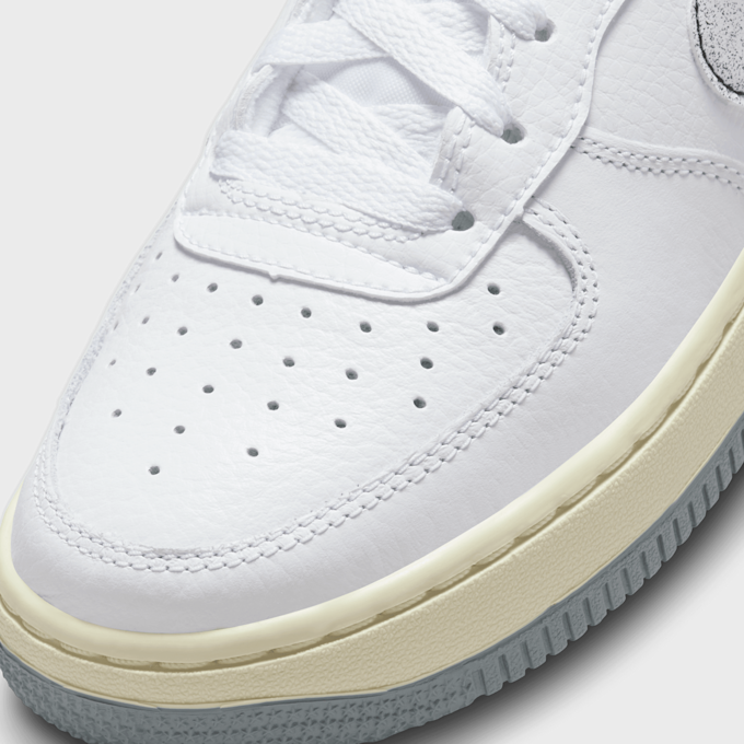 Nike Air Force 1 LV8 3 (GS) weiß 25548 7