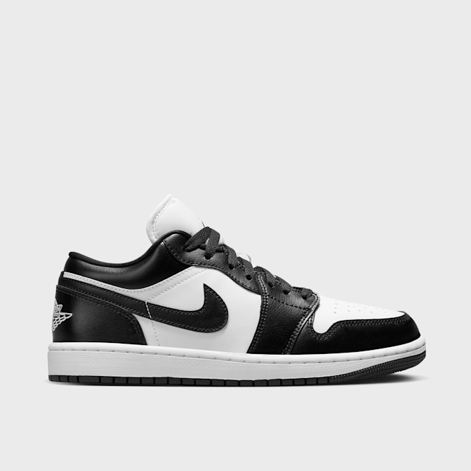Jordan WMNS Air Jordan 1 Low negro 25678 2
