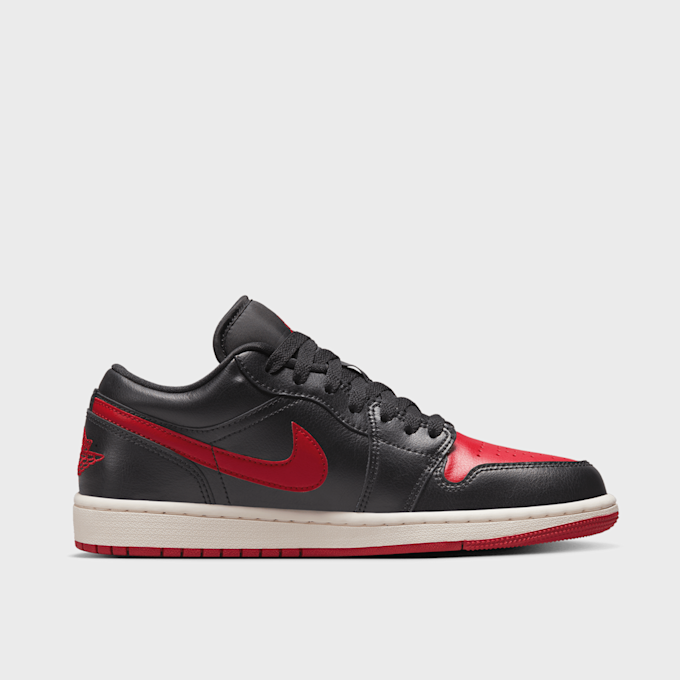Jordan WMNS Air Jordan 1 Low schwarz 25682 2
