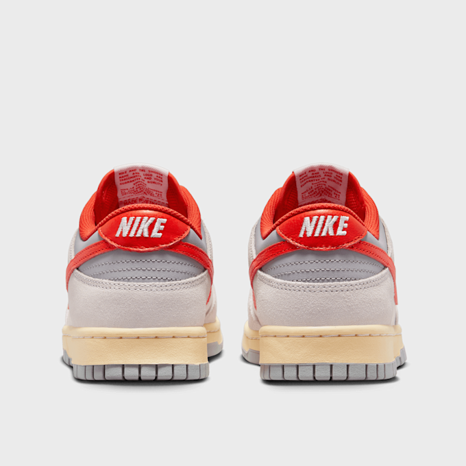 Nike Dunk Low SE blanc 25703 5