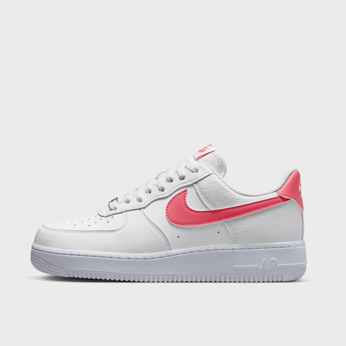 Nike Air Force 1 '07 SE bijela 25823 1