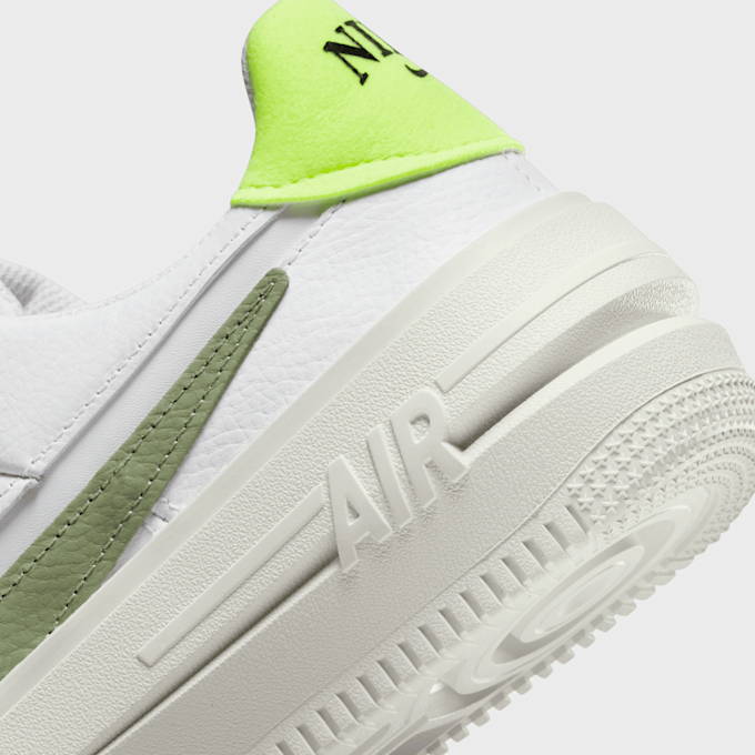Nike WMNS Air Force 1 Platform blanc 25843 5