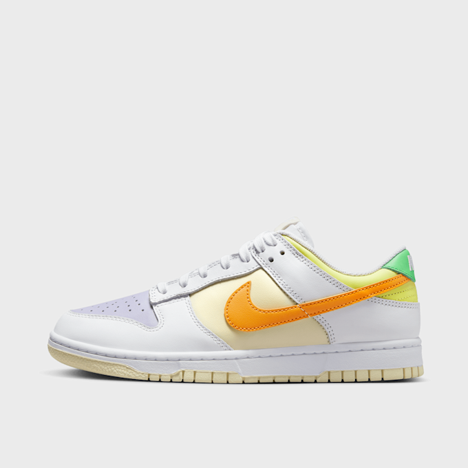 Nike WMNS Dunk Low blanco 25844 1