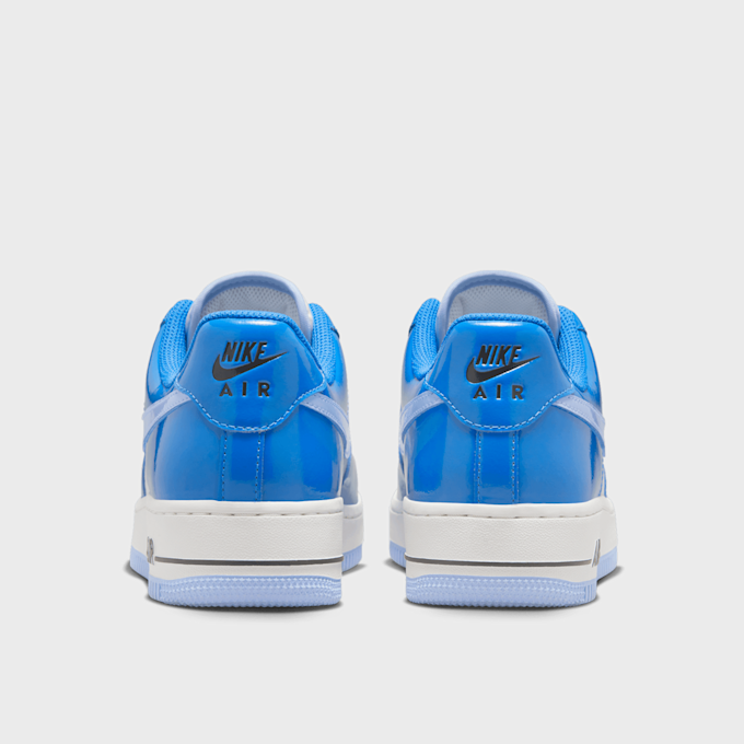 Nike WMNS Air Force 1 '07 biały 25845 5