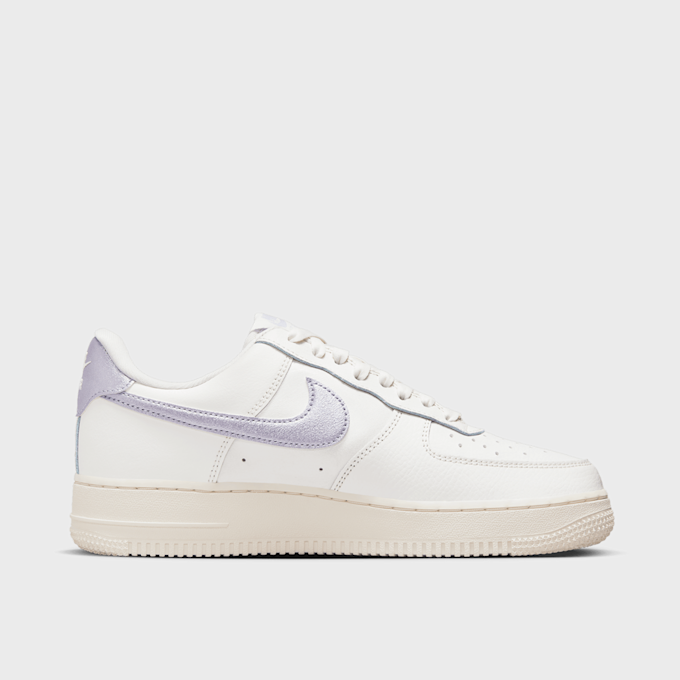 Nike WMNS Air Force 1 '07 weiß 25878 2