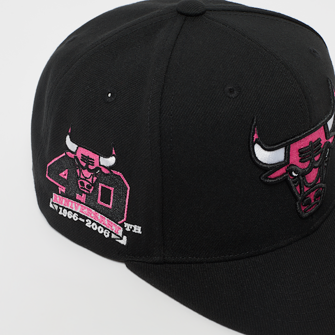 Mitchell & Ness Neon Tropical Snapback NBA Chicago Bulls noir 25970 5