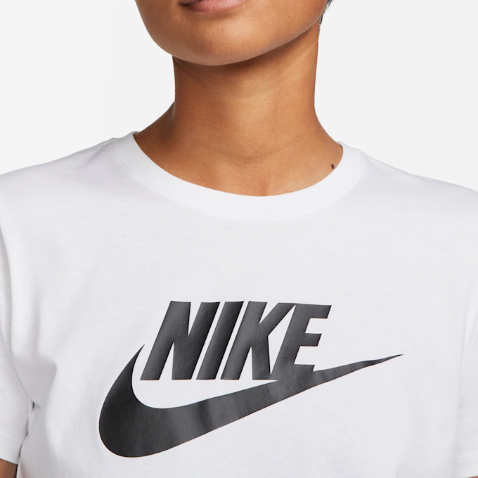 Nike   Sportswear Essentials Logo T-Shirt blanc 27188 3