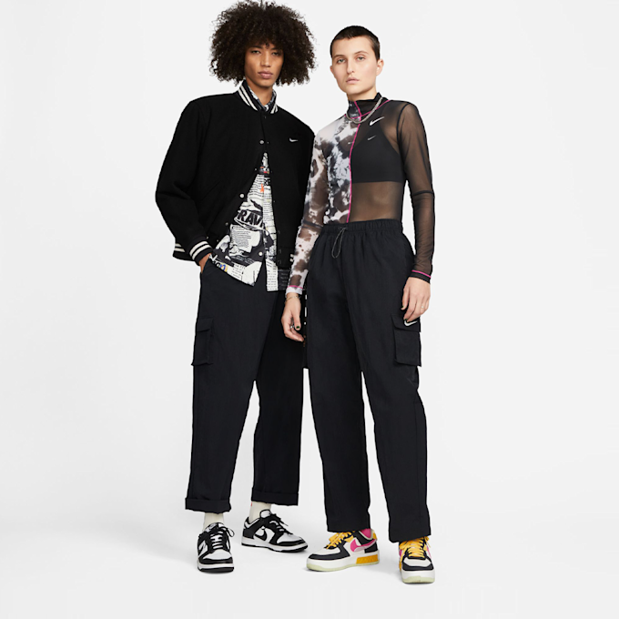 Nike Sportswear Essential High-Rise Woven Cargo Pants czarny 27240 3