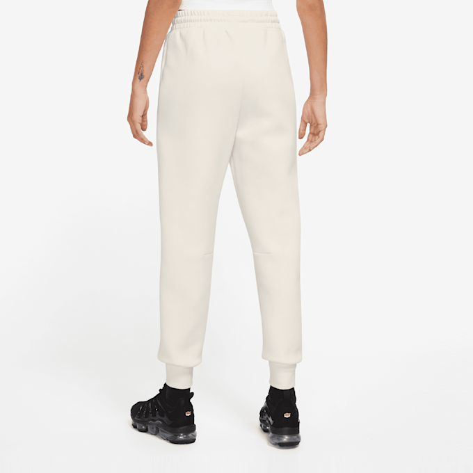 Nike Sportswear Tech Fleece Mid Rise Jogger bege 27257 2