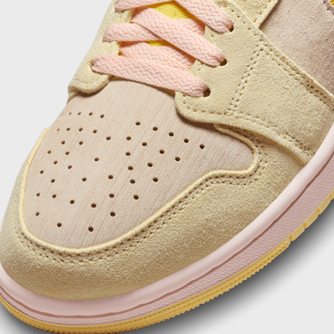 Jordan WMNS Air Jordan 1 Zoom Comfort 2 geel 27296 7