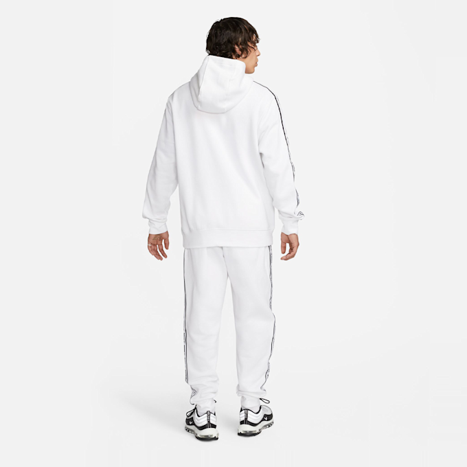 Nike Club Fleece Graphic Hooded Track Suit blanc 27350 2