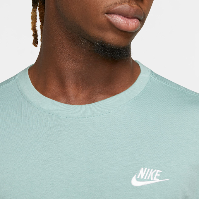 Nike Sportswear Club Tee grün 27368 3