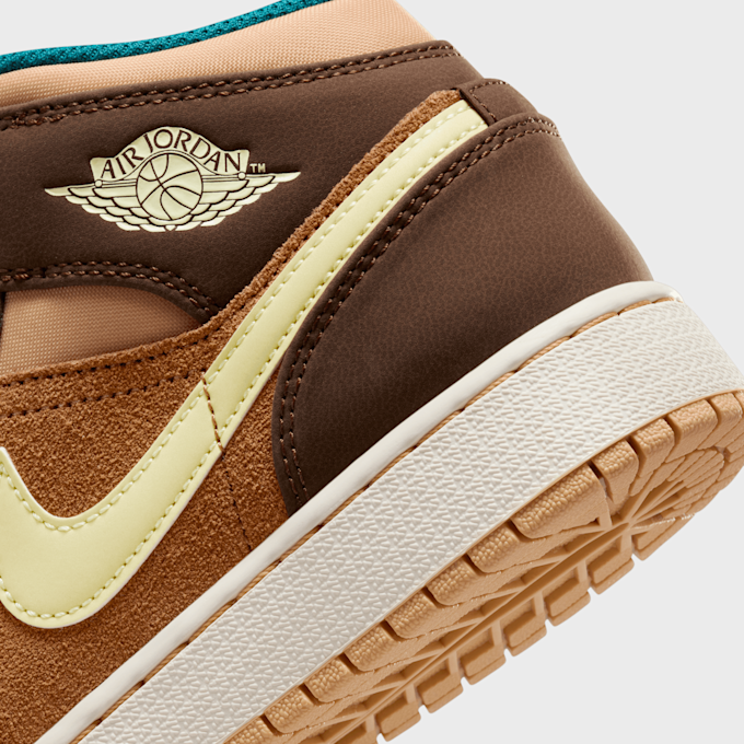 Jordan Air Jordan 1 Mid SE (GS) castanho 27447 8