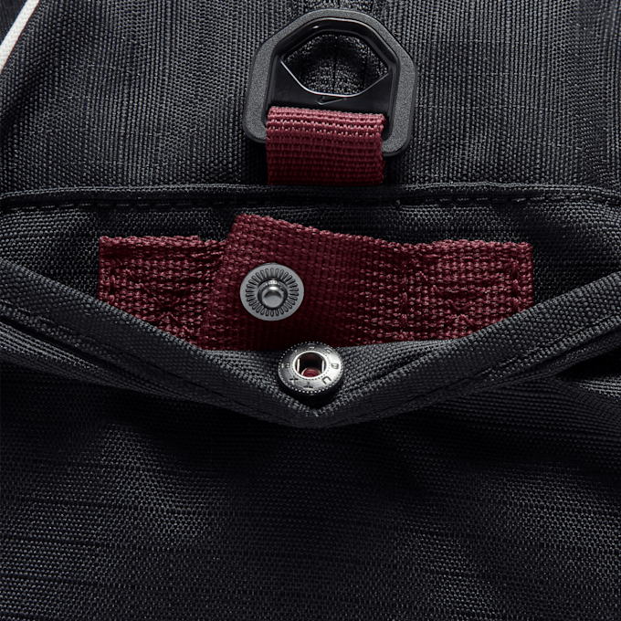 Nike Gym Club crna 27508 8