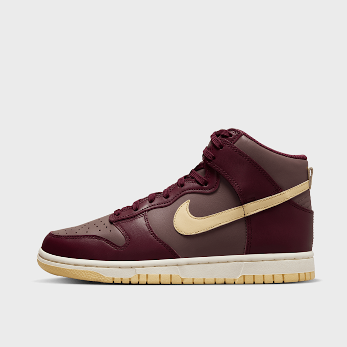 Nike WMNS Dunk High fioletowy 27512 1