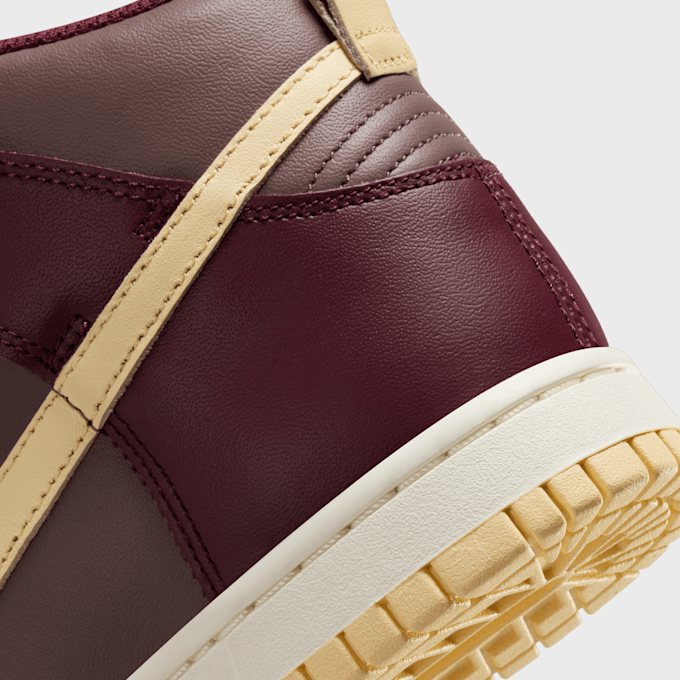 Nike WMNS Dunk High violeta 27512 8