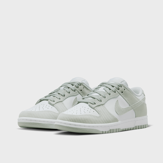 Nike   WMNS Dunk Low blanc 27559 4