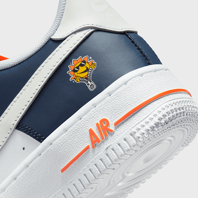 Nike   Air Force 1 Low LV8 BG (GS) niebieski 27598 7