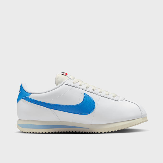 Nike WMNS Cortez biały 27609 2