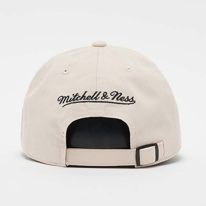 Mitchell & Ness M&N Branded Essential Strapback blanco 27624 2