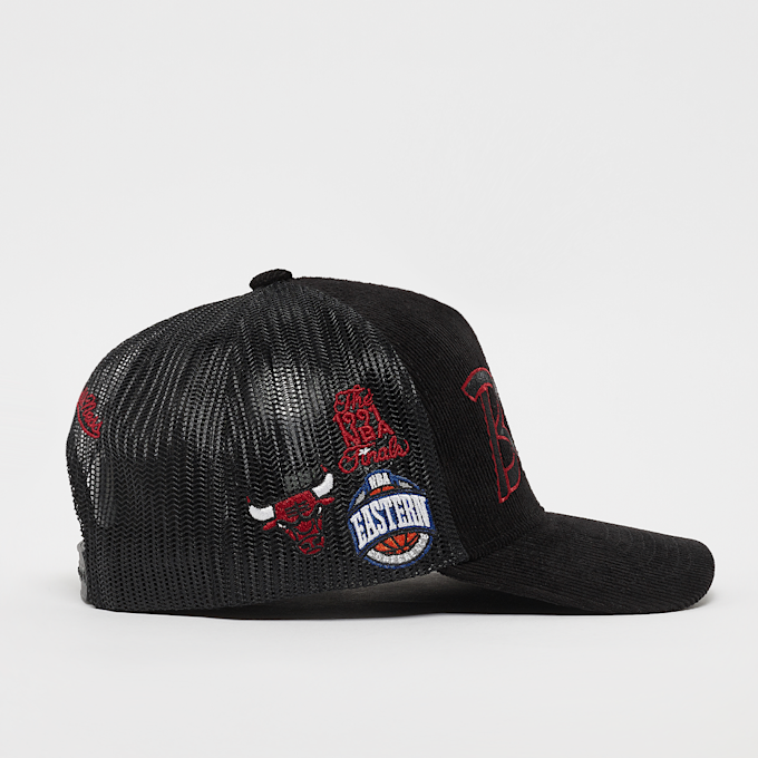Mitchell & Ness TIMES UP TRUCKER NBA Chicago Bulls black negro 27638 3