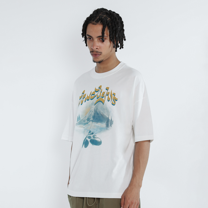 Low Lights Studios Mount Fuji Tee blanco 28137 1