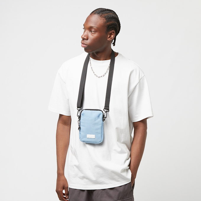 SNIPES Rubber Badge Basic Logo Mobile Bag azul 22918 5