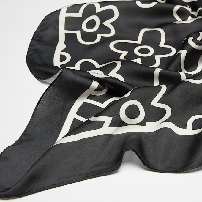 Urban Classics Big Pattern Bandana schwarz 23090 3