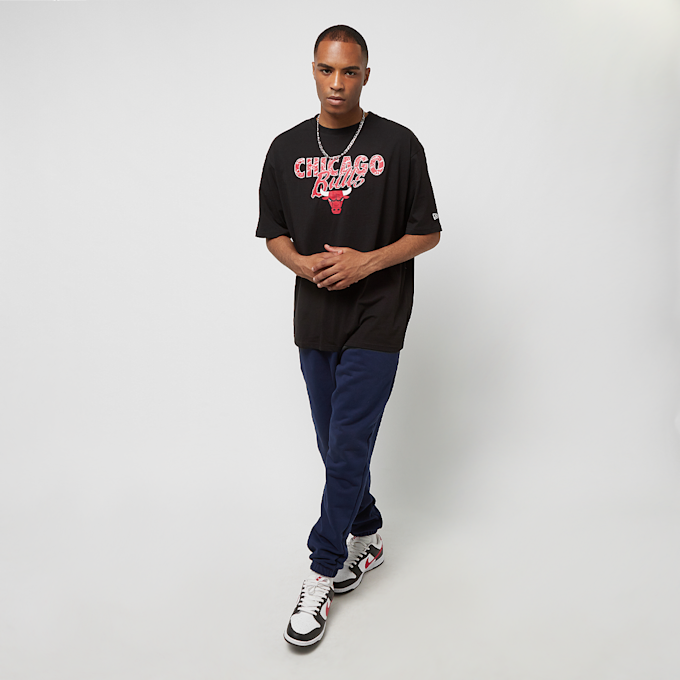 New Era Team Script Oversize Tee Chicago Bulls czarny 23283 5