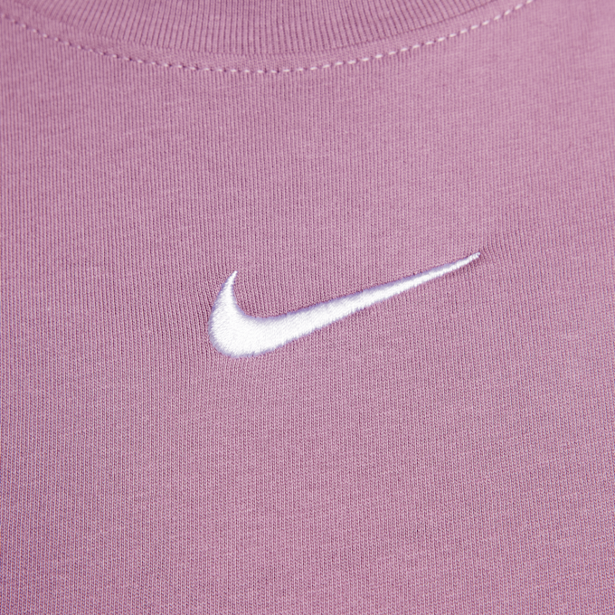 Nike Sportswear Trend Crop Tee rojo 23847 4