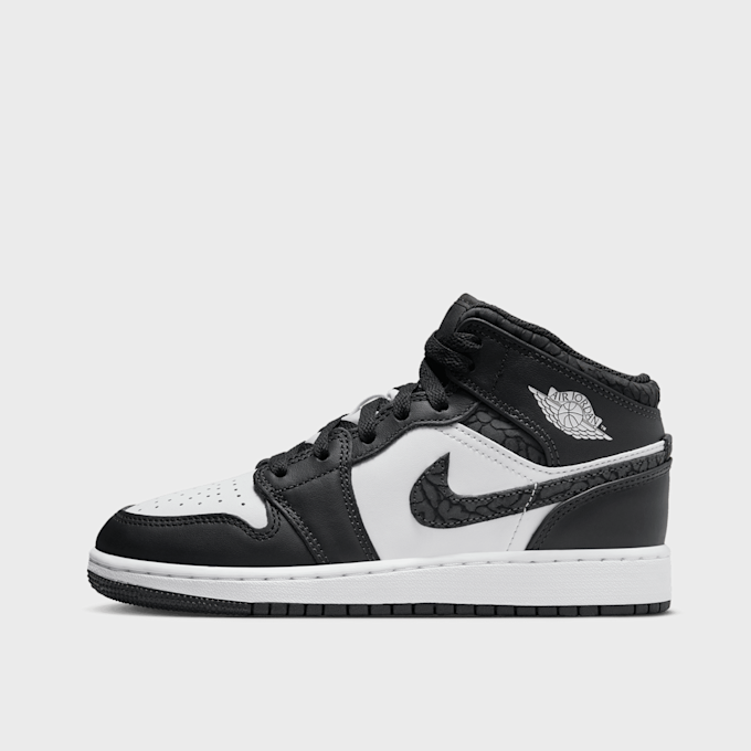 Jordan Air Jordan 1 Mid SE Seasonal (GS) crna 23949 1