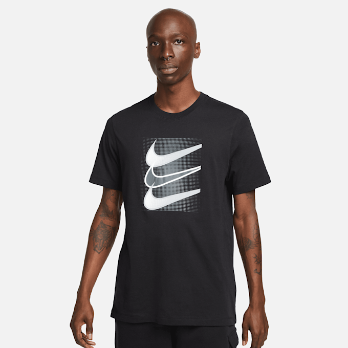 Nike Sportswear Tee 12 Months Swoosh preto 24096 1